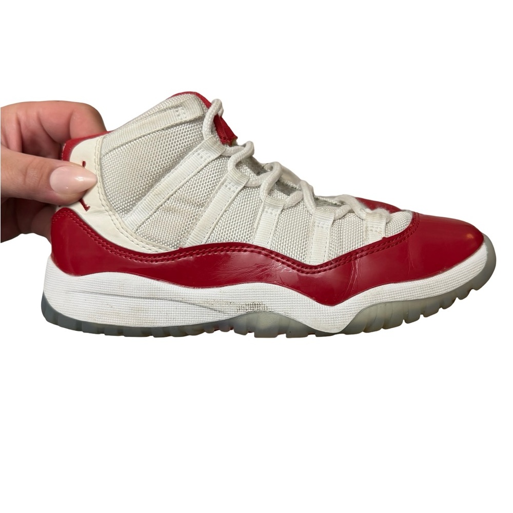 Jordan 11 2.5y High-Top Sneaker in White and Red - Picture 8 of 10
